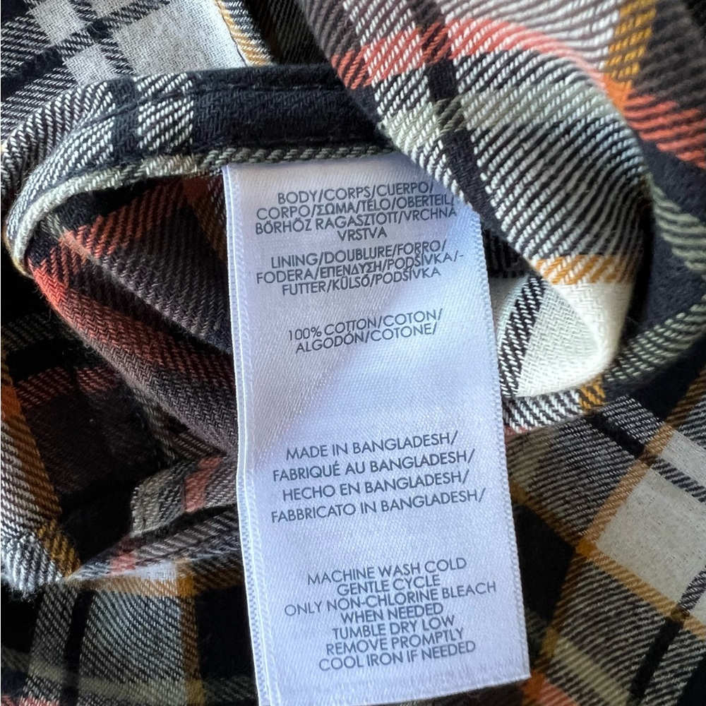 Chaps Performance Flannel Button Down In Navy Pla… - image 6